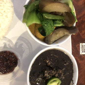 D'Pinoy Joint - Oxtail Kare-Kare and Dinuguan - Filipino Near Me - Las Vegas, Nevada