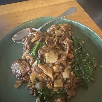 Fern Thai on Main - Thai Near Me - Bellevue, Washington