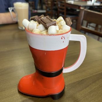Le Café Station Grill - S'mores ice latte - Breakfast & Brunch Near Me - Chicago, Illinois Le Café Station Grill - S'mores ice latte - Breakfast & Brunch Near Me - Chicago, Illinois