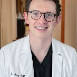 Vita Dental - Dr. Berry