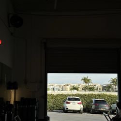 Escape Pilates - Warm up before class begins