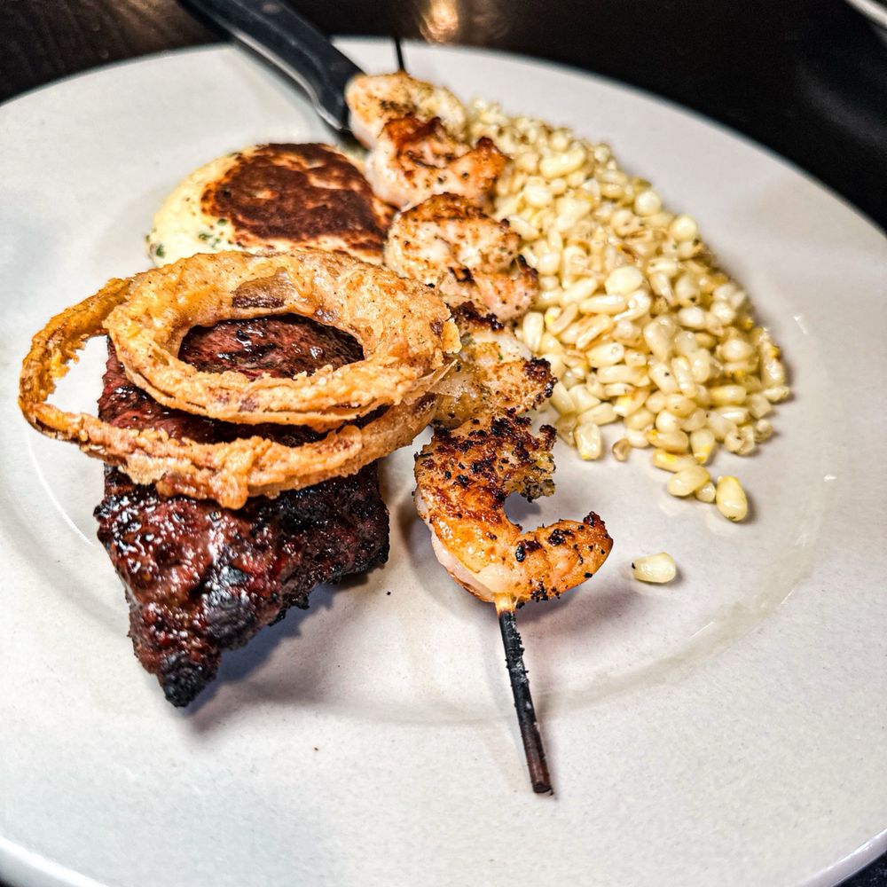 2520 Tavern - Bourbon Steak & Shrimp - New American Near Me - Clemmons, North Carolina