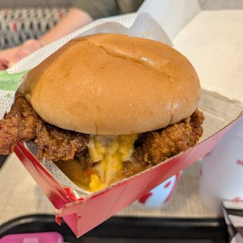 Chick-fil-A - Honey Pepper Pimento Sandwich w/ Chick-fil-A® Filet. - Fast Food Near Me - Atlanta, Georgia Chick-fil-A - Honey Pepper Pimento Sandwich w/ Chick-fil-A® Filet. - Fast Food Near Me - Atlanta, Georgia