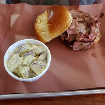 Monk's BBQ - Pulled Pork & Potato Salad - Barbeque Near Me - Purcellville, Virginia