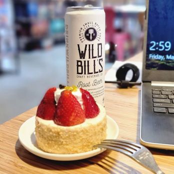 Game N Grounds - Strawberry cheesecake and craft root beer - Coffee & Tea Near Me - Los Angeles, California