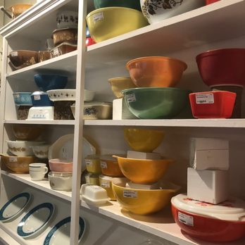 Vintage Flamingo - Huge selection of old pirex dishes. - Antiques Near Me - Gulfport, Mississippi Vintage Flamingo - Huge selection of old pirex dishes. - Antiques Near Me - Gulfport, Mississippi