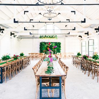 Splendid Flowers & Events - Tropical theme wedding - Florists Near Me - Miami, Florida Splendid Flowers & Events - Tropical theme wedding - Florists Near Me - Miami, Florida
