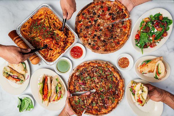 Amici's East Coast Pizzeria by null