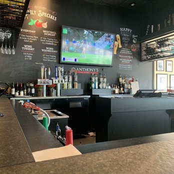 Anthony's Coal Fired Pizza & Wings - the bar - Pizza Near Me - Commack, New York