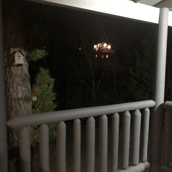 Cabin In The Woods - Vacation Rentals Near Me - Sevierville, Tennessee Cabin In The Woods - Vacation Rentals Near Me - Sevierville, Tennessee