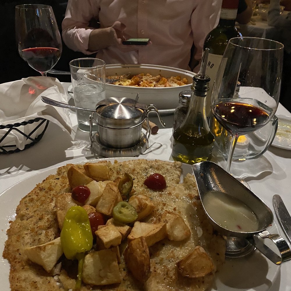 Carmine's - Chicken Calabrese and Baked Ziti - Italian Near Me - Chicago, Illinois