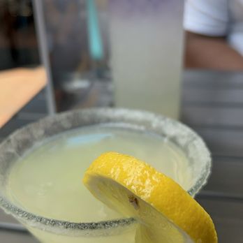 Makers Union - Lemon drop martini - Pubs Near Me - Reston, Virginia Makers Union - Lemon drop martini - Pubs Near Me - Reston, Virginia