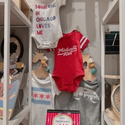 Foursided - Baby Chicago things!