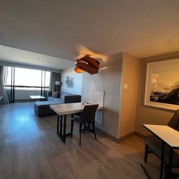 Upon entry to the suite Upon entry to the suite