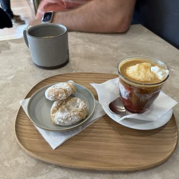 Kanoo Coffee - Amaretti & strawberry affogato - Coffee & Tea Near Me - Guelph, Ontario Kanoo Coffee - Amaretti & strawberry affogato - Coffee & Tea Near Me - Guelph, Ontario