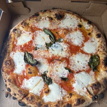 Roberta's - Margherita Pizza - Pizza Near Me - Brooklyn, New York Roberta's - Margherita Pizza - Pizza Near Me - Brooklyn, New York