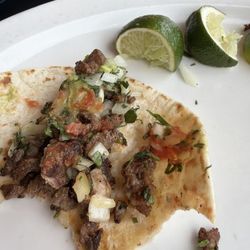 Habaneros Mexican Grill & Cantina - Carne asada tacos