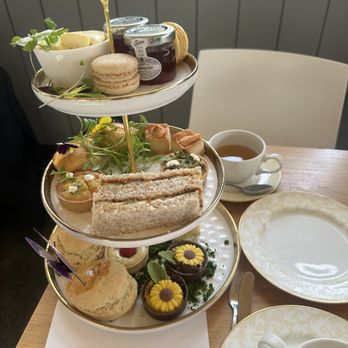 Cellarium - Afternoon tea for 2 - Cafes Near Me - London, XGL