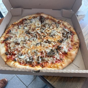Mia Pizzeria - Sausage and mushroom pizza. Large. Yummmmmmy! - Pizza Near Me - Indianapolis, Indiana Mia Pizzeria - Sausage and mushroom pizza. Large. Yummmmmmy! - Pizza Near Me - Indianapolis, Indiana