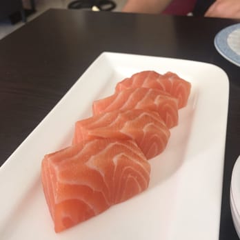 Sakura - Salmon sashimi - big cuts - Sushi Bars Near Me - El Puerto de Santa María, California Sakura - Salmon sashimi - big cuts - Sushi Bars Near Me - El Puerto de Santa María, California
