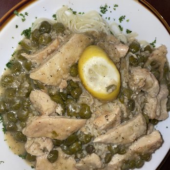 Noli’s Vite - Chicken Piccata. I've never seen capers this big. It was good. - Italian Near Me - Cibolo, Texas