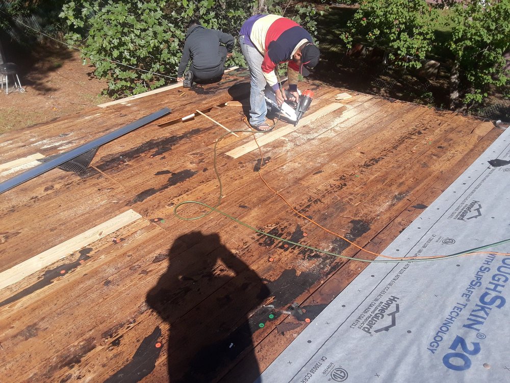 Slide of H&L Roofing