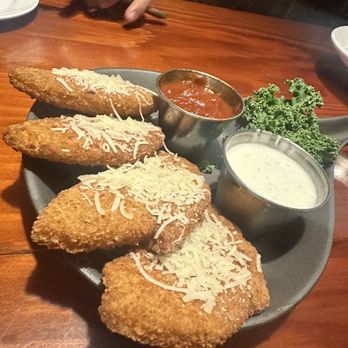 Cattlemens - Mozzarella moons! (5/5) - Seafood Near Me - Dixon, California Cattlemens - Mozzarella moons! (5/5) - Seafood Near Me - Dixon, California
