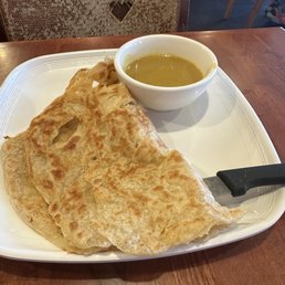 Curry pizza appetizer