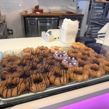 Domo Desserts - Donuts Near Me - Huntington Park, California Domo Desserts - Donuts Near Me - Huntington Park, California