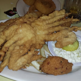 Middendorf's - Manchac - Soft shell crab Platter - Seafood Near Me - Akers, Louisiana Middendorf's - Manchac - Soft shell crab Platter - Seafood Near Me - Akers, Louisiana