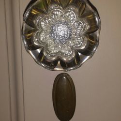 Charles Allis Art Museum - Great everyday design touches from when the family lived here