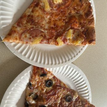 Canyon Pizza - Sad pizza. - Pizza Near Me - Puyallup, Washington Canyon Pizza - Sad pizza. - Pizza Near Me - Puyallup, Washington