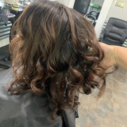 Uphoria Salon
