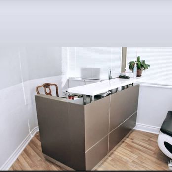 Toronto Beauty Clinic - Receptionist Desk - Medical Spas Near Me - Toronto, Ontario Toronto Beauty Clinic - Receptionist Desk - Medical Spas Near Me - Toronto, Ontario