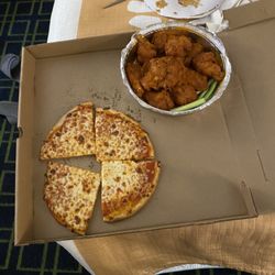 Reddogs Hi Point Pub - Small pizza with wings