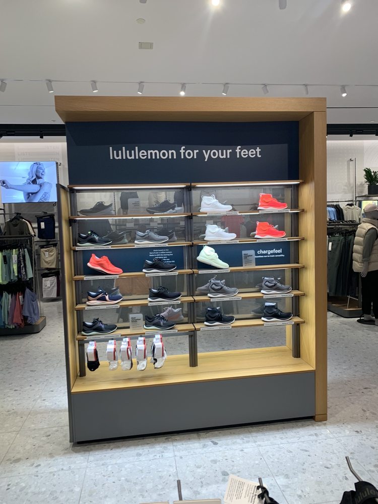 LULULEMON ATHLETICA 18 Photos & 48 Reviews 8066 Tysons Corner Ctr