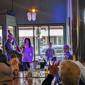 Medusa Brewing Company - Live jazz Sunday - Breweries Near Me - Hudson, Massachusetts