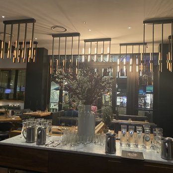 Earls Kitchen + Bar - Cocktail Bars Near Me - Denver, Colorado Earls Kitchen + Bar - Cocktail Bars Near Me - Denver, Colorado