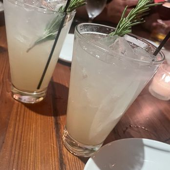 Goose & Gander - This cocktail is VERY acidic. Mostly lemonade? Could only drink half. - New American Near Me - Saint Helena, California Goose & Gander - This cocktail is VERY acidic. Mostly lemonade? Could only drink half. - New American Near Me - Saint Helena, California