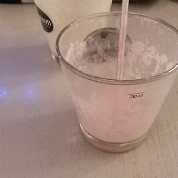 La Régalade - 5€ le milkshake de 20cl, ça vous gêne pas les gars ? - Creperies Near Me - Lille, 59