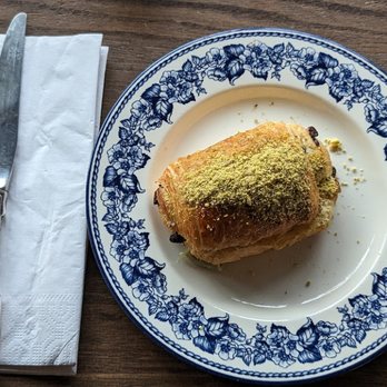 maman - Pistachio Croissant - Breakfast & Brunch Near Me - Bethesda, Maryland