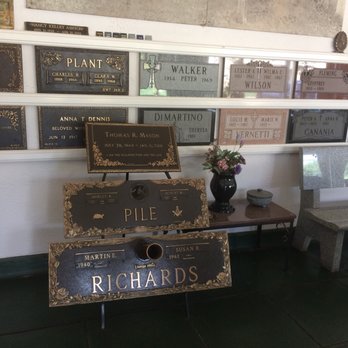 HC Wood Cemetary Memorials - Showroom - Funeral Services & Cemeteries Near Me - Lansdowne, Pennsylvania HC Wood Cemetary Memorials - Showroom - Funeral Services & Cemeteries Near Me - Lansdowne, Pennsylvania