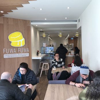 Fluffy Fluffy Dessert Cafe - Interior restaurant - Desserts Near Me - Toronto, Ontario Fluffy Fluffy Dessert Cafe - Interior restaurant - Desserts Near Me - Toronto, Ontario