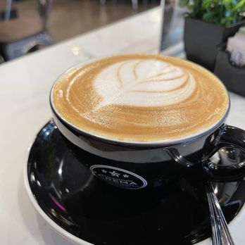 Crema Gourmet - Latte - Coffee & Tea Near Me - Miami, Florida