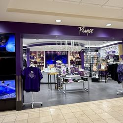 Prince Store - A store in the airport dedicated to PRINCE?!? This is so cool.