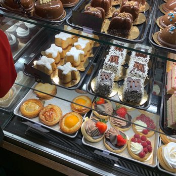 Mia's Bakery - Bakeries Near Me - Brooklyn, New York Mia's Bakery - Bakeries Near Me - Brooklyn, New York