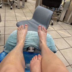 True Touch Nails & Spa - Pedicure