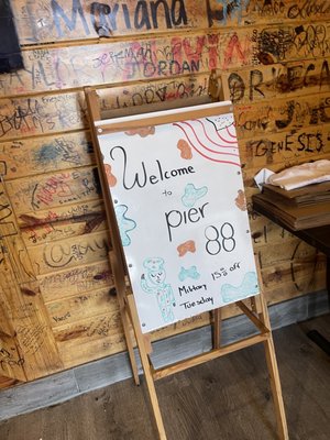 Pier 88 Boiling Seafood & Bar OKC by null