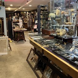 Ballyhoo Curiosity Shop