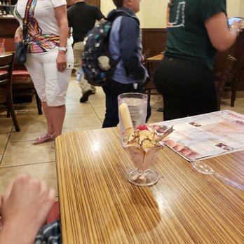 Polo Norte Kendall - $2 single scoop - Cuban Near Me - Miami, Florida Polo Norte Kendall - $2 single scoop - Cuban Near Me - Miami, Florida